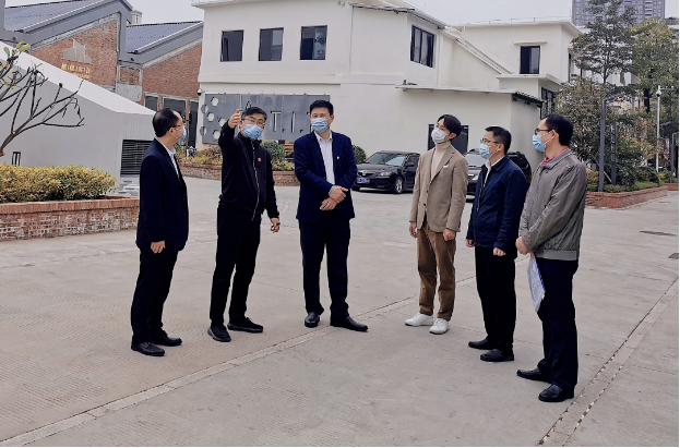 廣州輕工集團黨委書記、董事長曾郴湘帶隊到新仕誠公司T.I.T智慧園調(diào)研